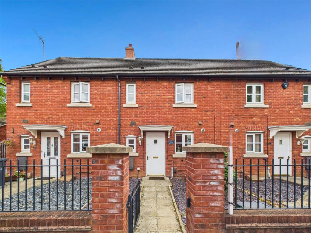 Buy or rent a property | Ferndale Close, Gloucester GL2 9RT