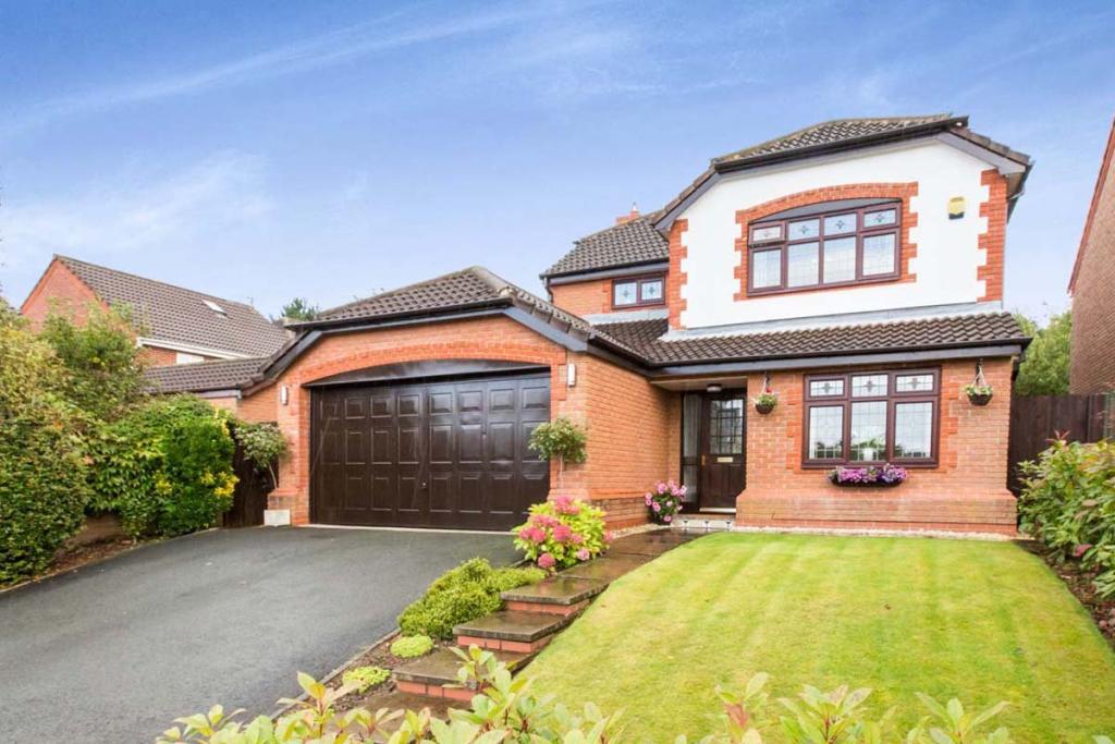 Buy or rent a property | Waverton Close, Northwich CW9 8WD