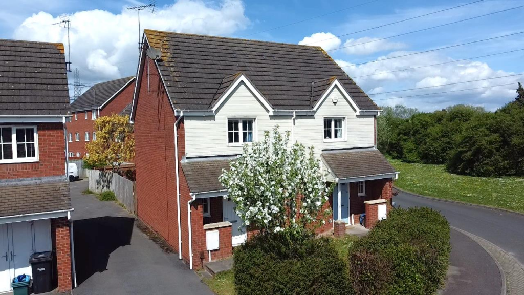 Buy or rent a property | Cypress Gardens, Gloucester GL2 0RB