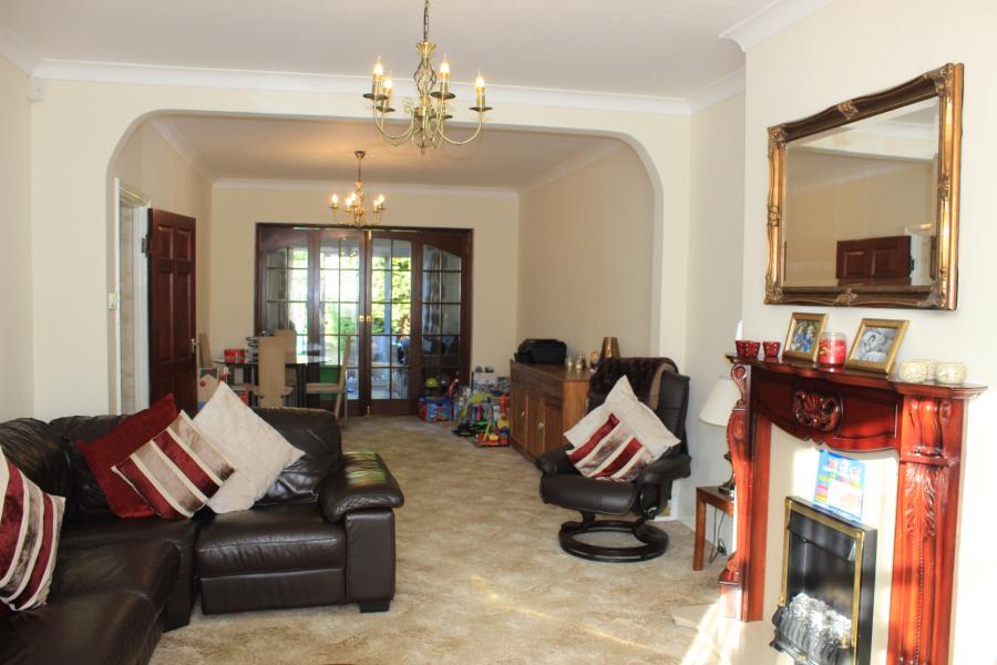 Buy or rent a property | Earlswood Gardens, Ilford IG5 0DF