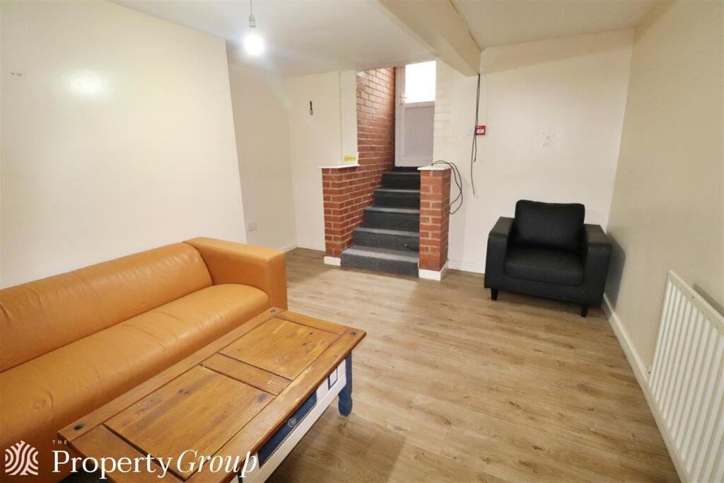 Buy or rent a property | Stoke Green, Coventry CV3 1FP