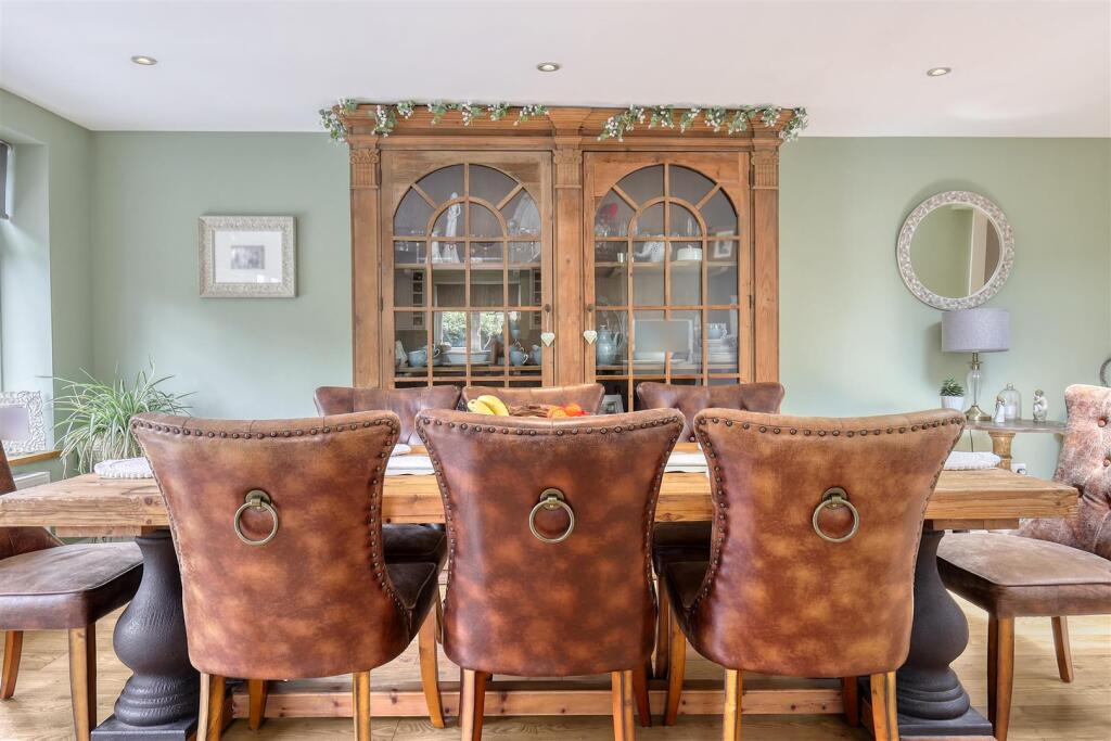 Buy or rent a property | Allmains Close, Waltham Abbey EN9 2LX