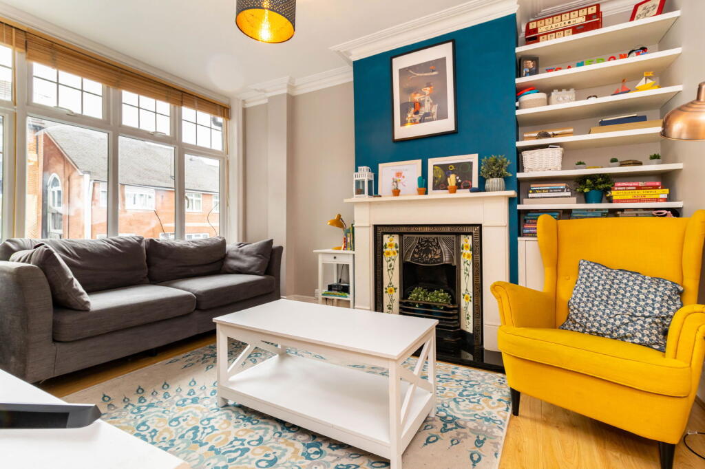 Buy or rent a property | Hillside Avenue, Purley CR8 2DP