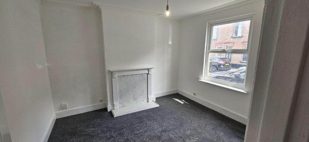 Buy or rent a property | Cambridge Street, Luton LU1 3QU