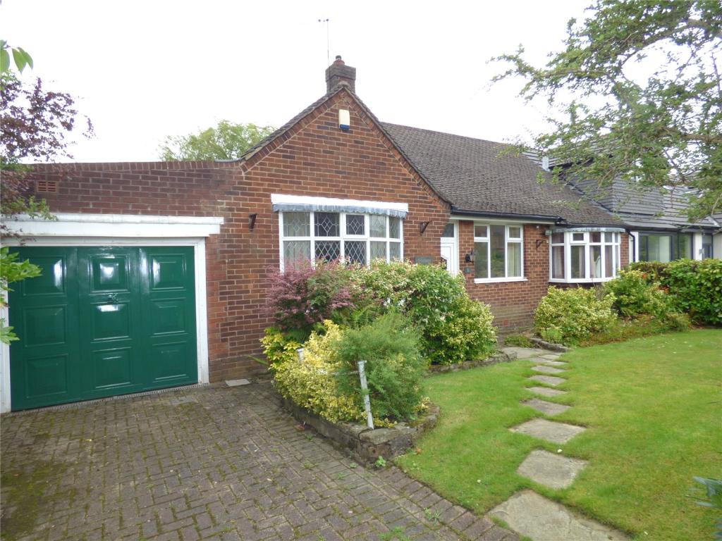 Buy or rent a property | Thornley Park Road, Oldham OL4 5QT