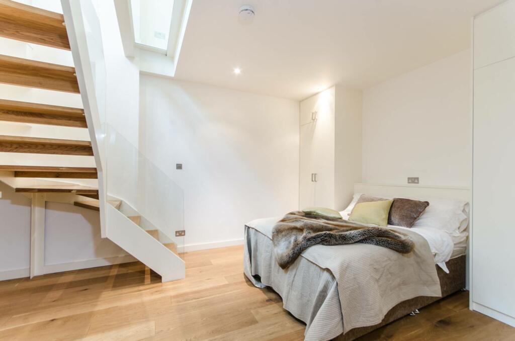 Buy or rent a property | Redfield Lane, London SW5 0RQ