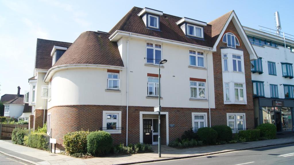 Buy or rent a property | Tower Road, Twickenham TW1 4PR