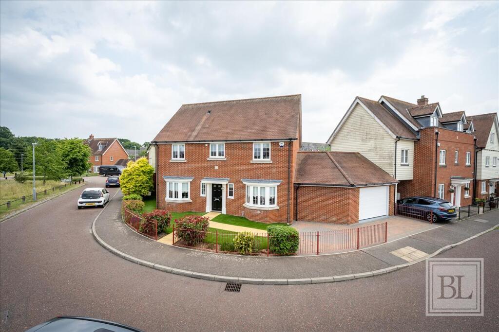 Buy or rent a property | Radvald Chase, Colchester CO3 0RF