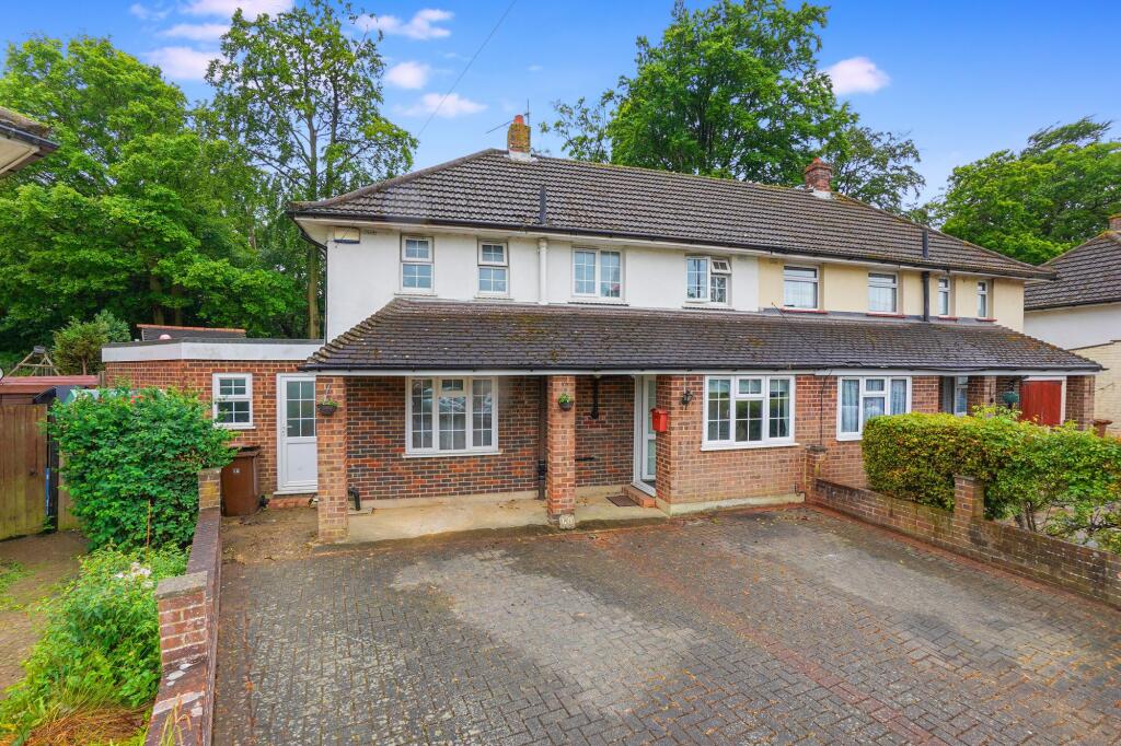 Buy or rent a property | Kellaway Road, Chatham ME5 8BX