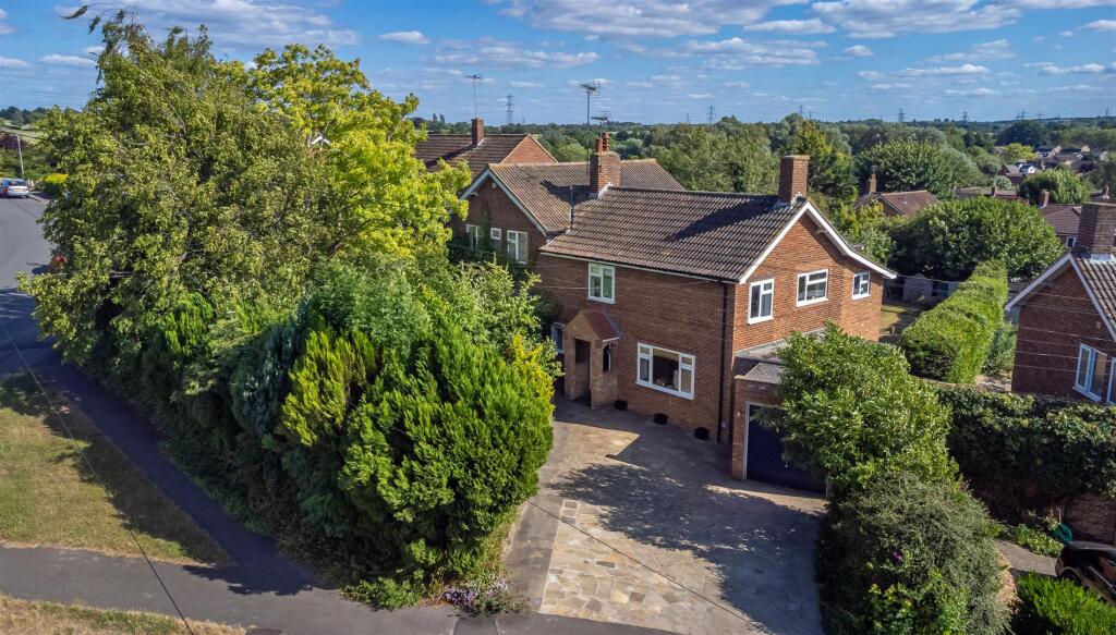 Buy or rent a property | Wilshere Crescent, Hitchin SG4 0PQ