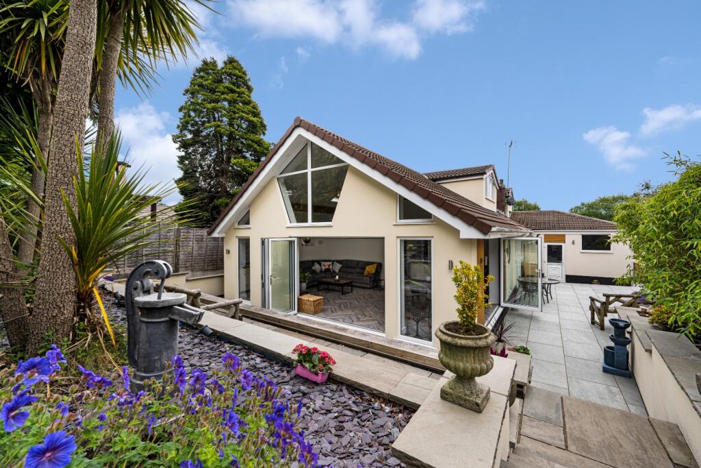 Buy or rent a property | Hillside Avenue, Bolton BL7 9NJ