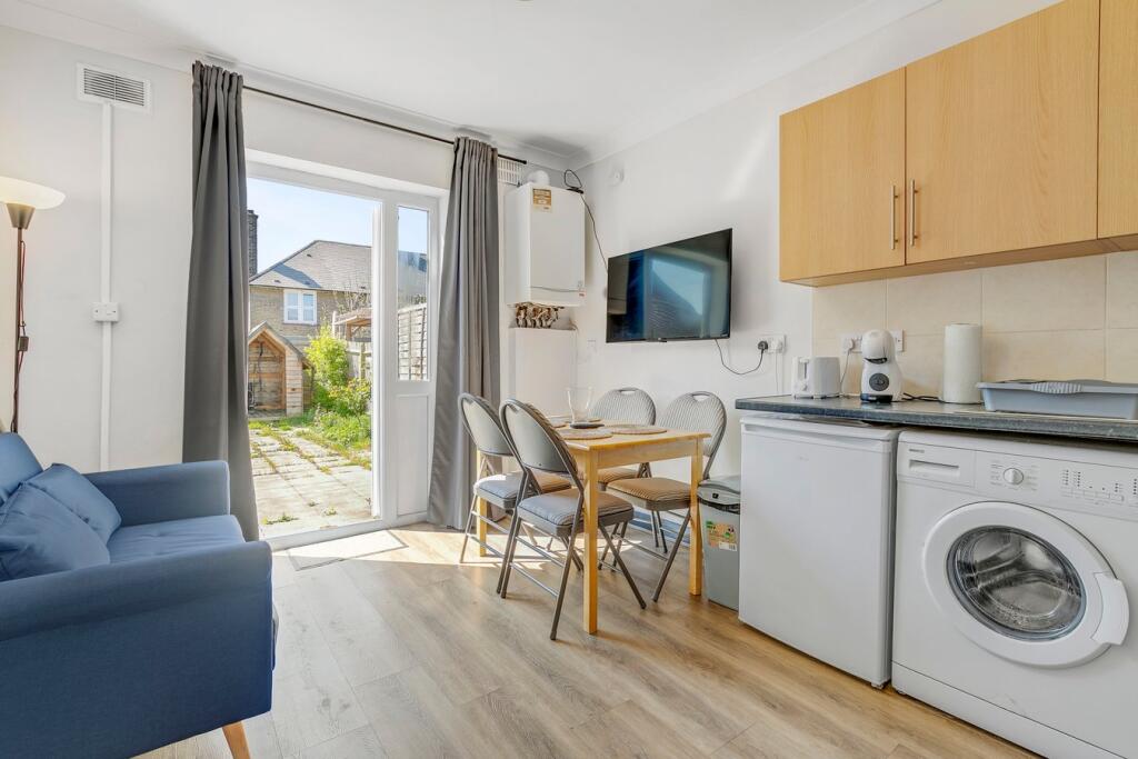 Buy or rent a property | Braybrook Street, London W12 0AL