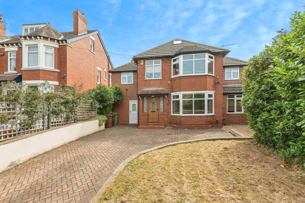 Buy or rent a property | Lidgett Lane, Leeds LS8 1PL