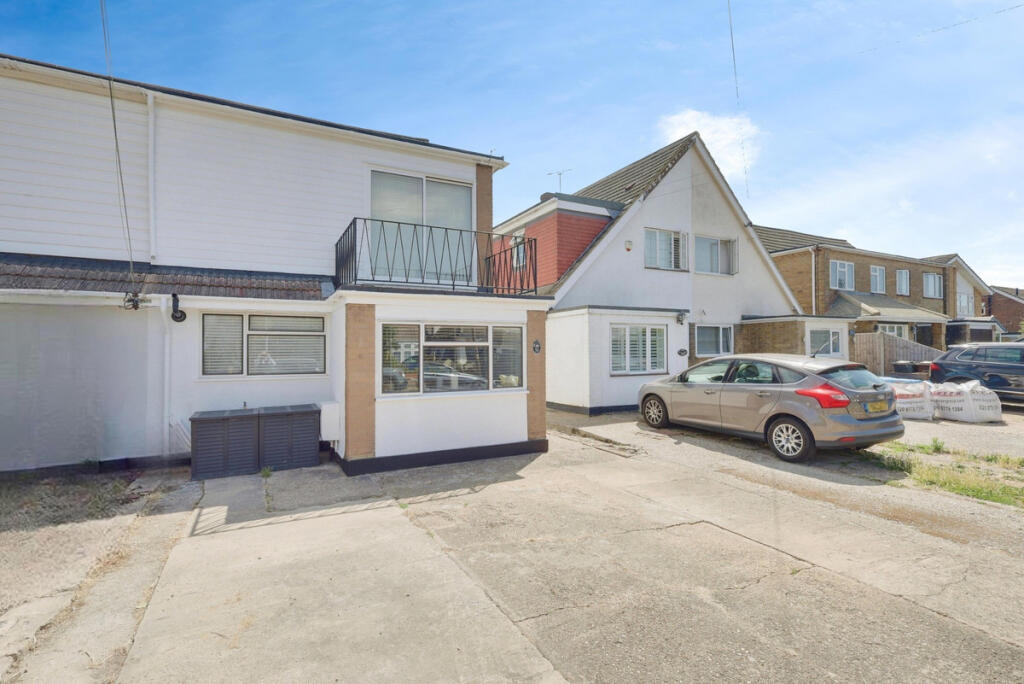 Buy or rent a property | Selbourne Road, Benfleet SS7 4AL
