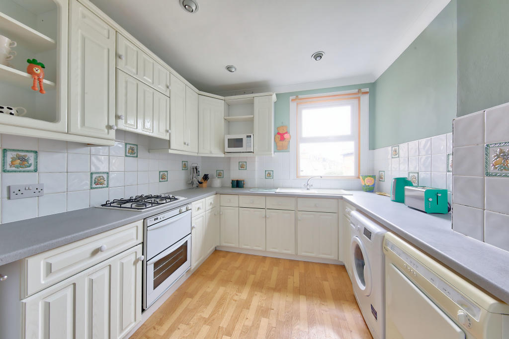 Buy or rent a property | Crabtree Lane, London SW6 6LW