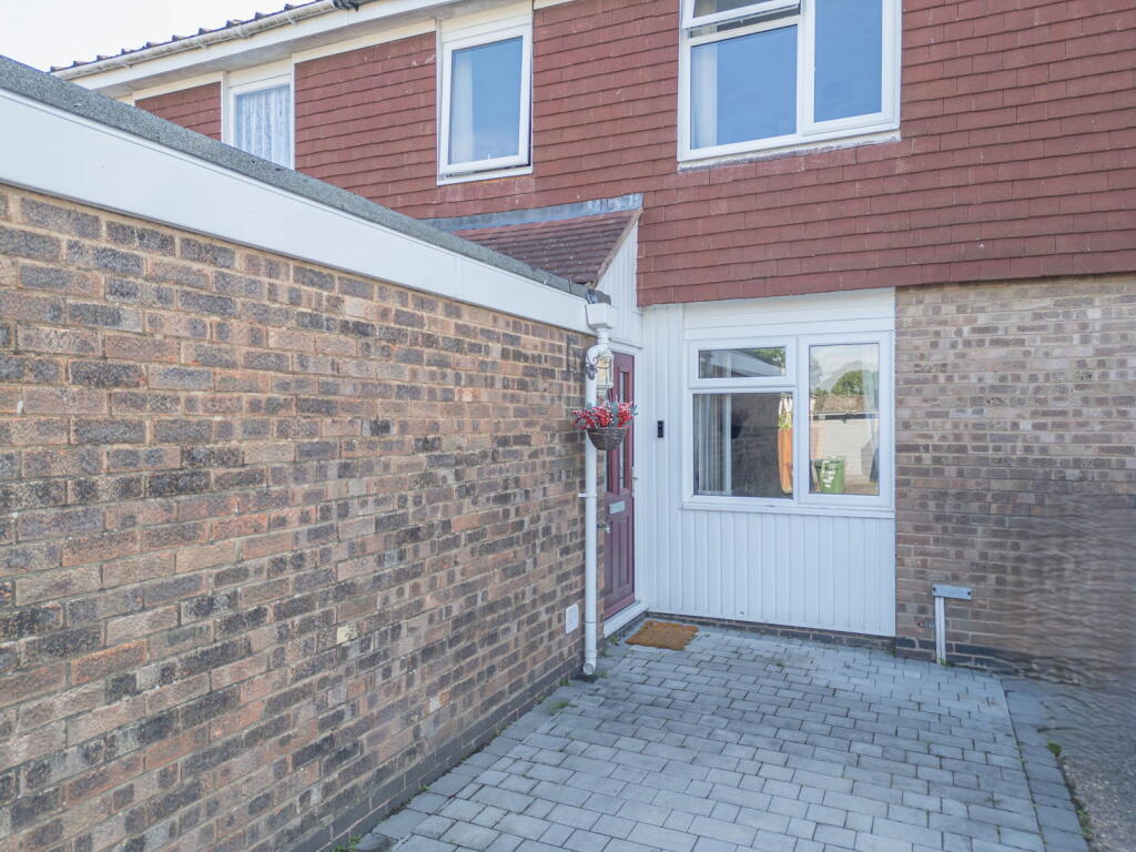 Buy or rent a property | Blakemere Close, Redditch B98 0LZ