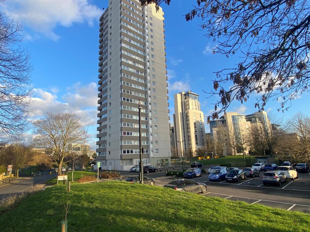 Buy or rent a property | Green Dragon Lane, Brentford TW8 0DJ