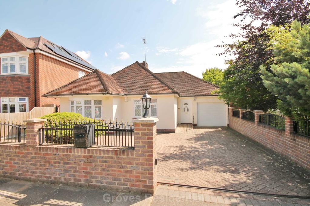 Buy or rent a property | Beechcroft Avenue, New Malden KT3 3EE