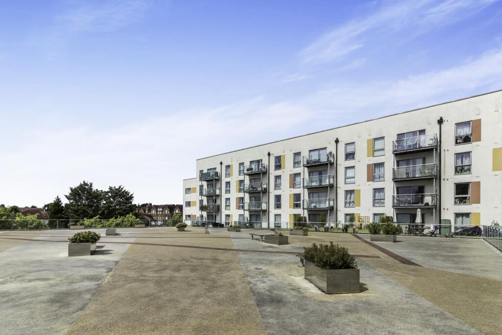 Buy or rent a property | Main Avenue, Enfield EN1 1GD