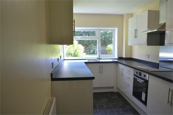 Buy or rent a property | Spencer Road, Isleworth TW7 4BN