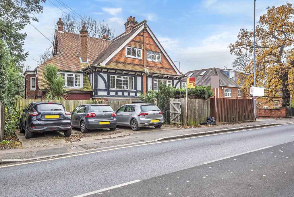 Buy or rent a property | Green Lane, Northwood HA6 1AJ