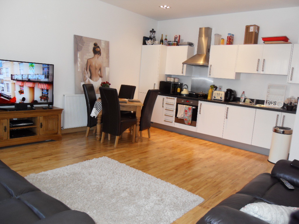 Buy or rent a property | Manor Road, Wallington SM6 0AP