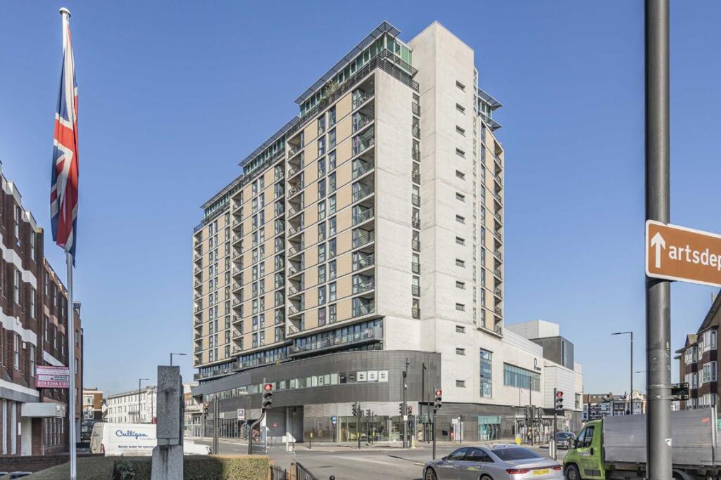 Buy or rent a property | Kingsway, London N12 0EN