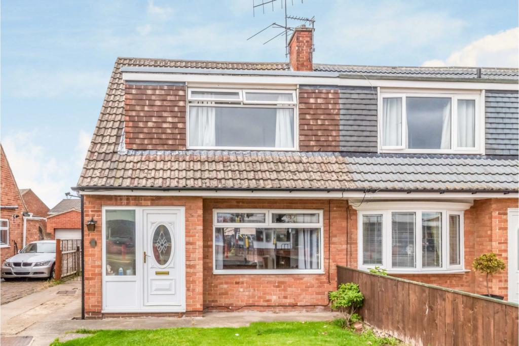 Buy or rent a property | Trimdon Avenue, Middlesbrough TS5 8SA