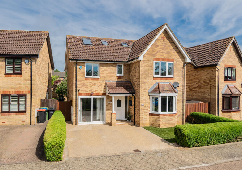 Buy or rent a property | Hartland Avenue, Milton Keynes MK4 3FH