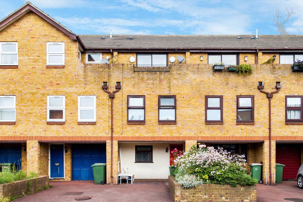 Buy or rent a property | Clarence Road, London E12 5BH