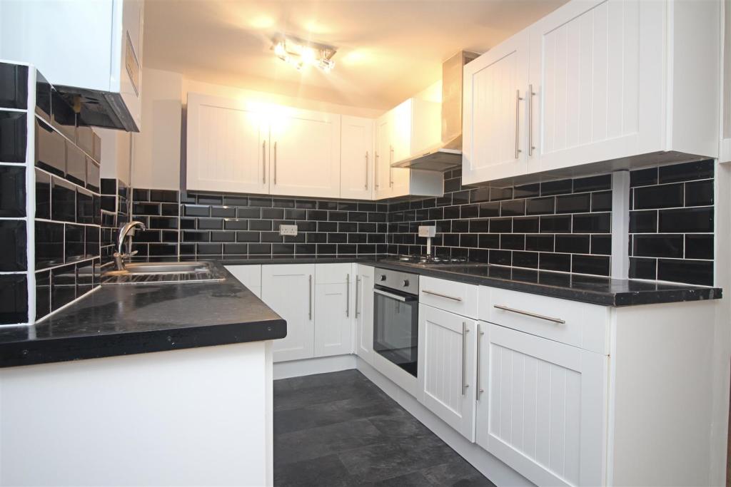 Buy or rent a property | Windmill Lane, London E15 1PG