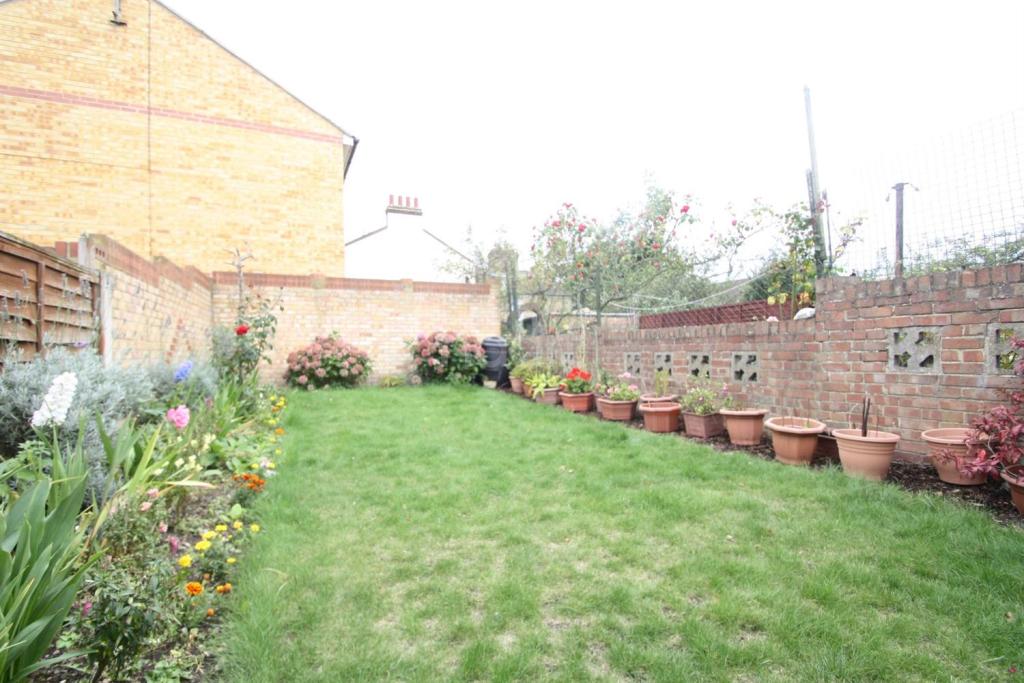 Buy or rent a property | Buxton Road, London E15 1QU