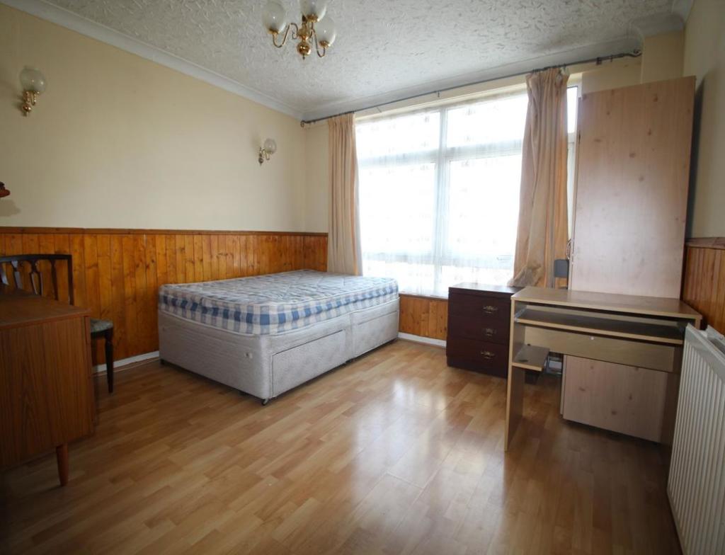 Buy or rent a property | Worthing Close, London E15 3JQ