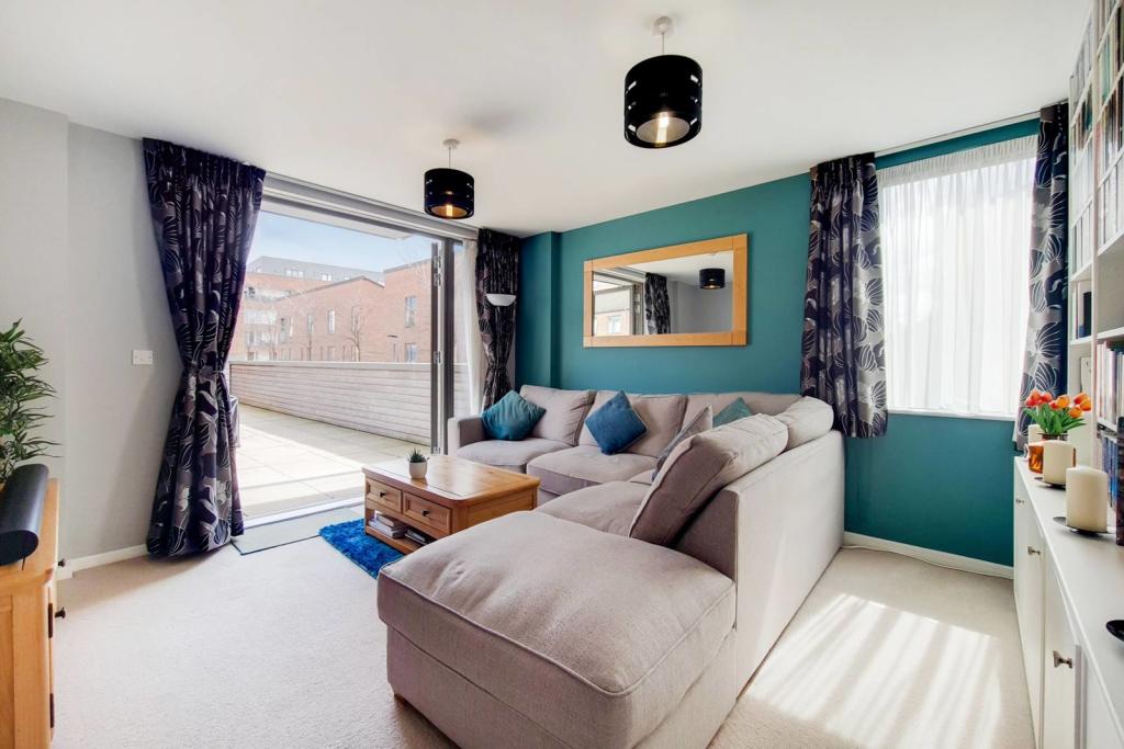 Buy or rent a property | Hastings Road, London E16 1GF