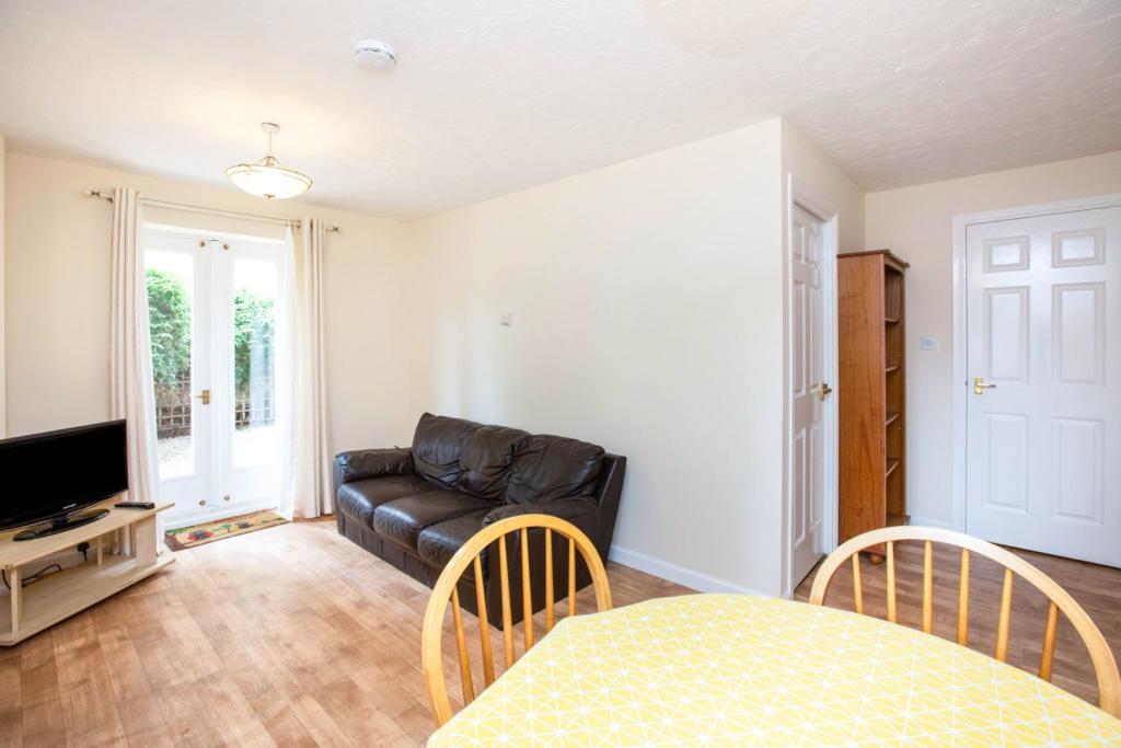 Buy or rent a property | Wesley Avenue, London E16 1SW