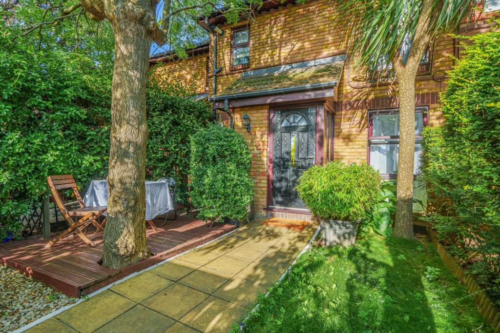 Buy or rent a property | Freemasons Road, London E16 3NA