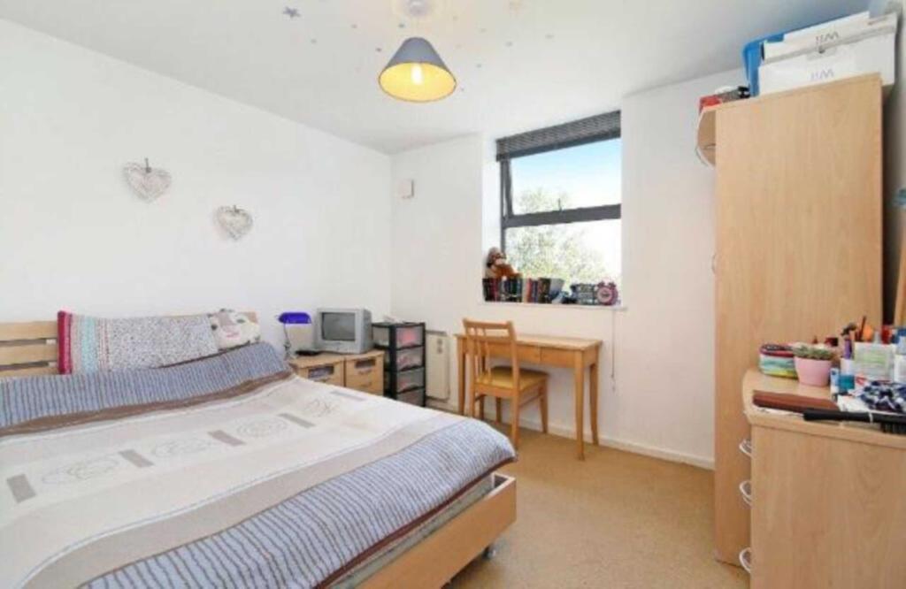 Buy or rent a property | Romford Road, London E7 8AY