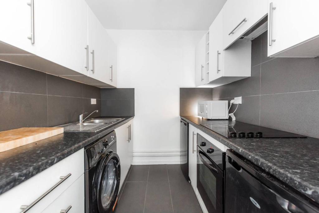 Buy or rent a property | Romford Road, London E7 8AY