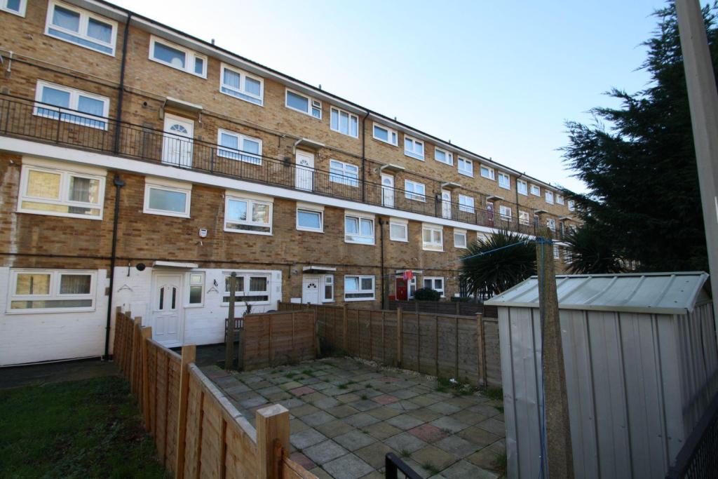 Buy or rent a property | Selborne Avenue, London E12 5NP