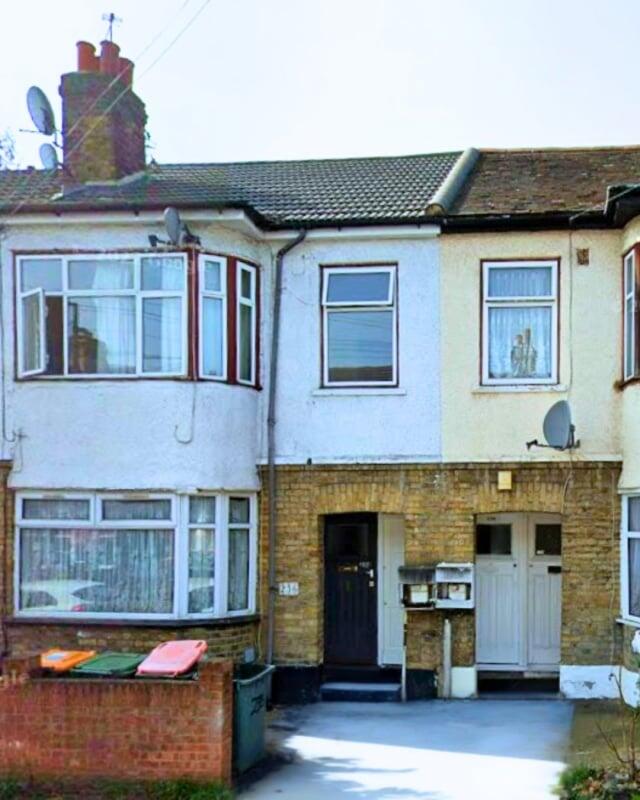 Buy or rent a property | Dersingham Avenue, London E12 6HW