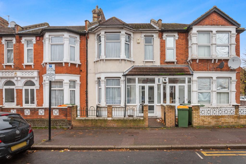Buy or rent a property | Browning Road, London E12 6NX