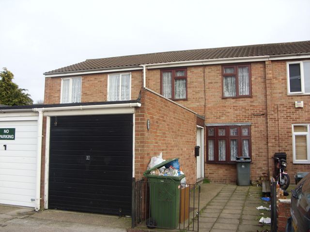 Buy or rent a property | Atlas Road, London E13 0AG