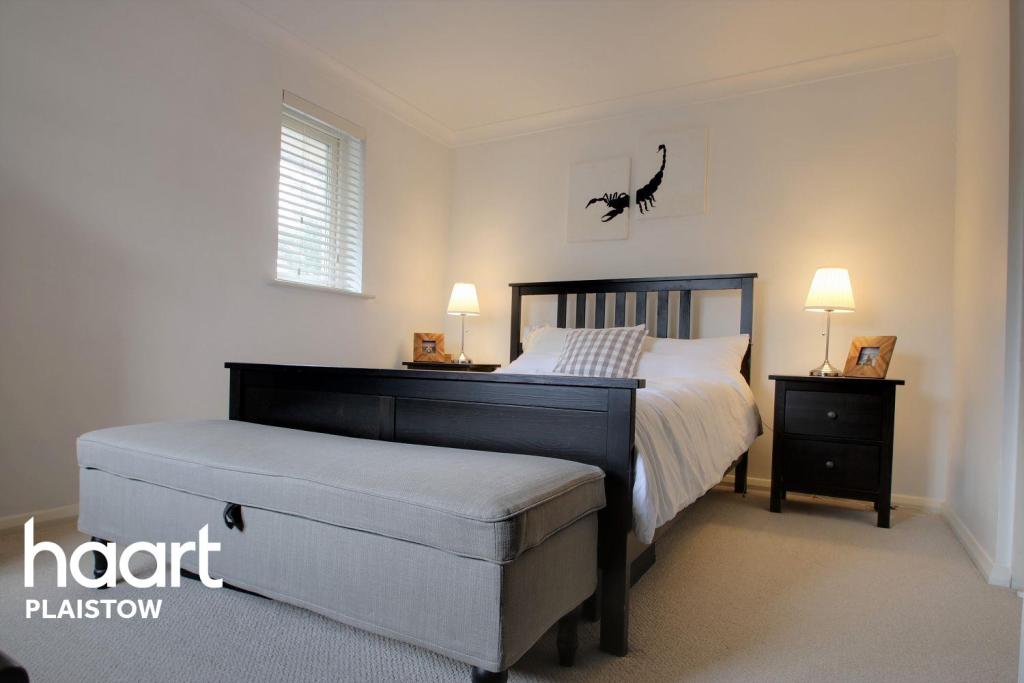 Buy or rent a property | Routemaster Close, London E13 0BE