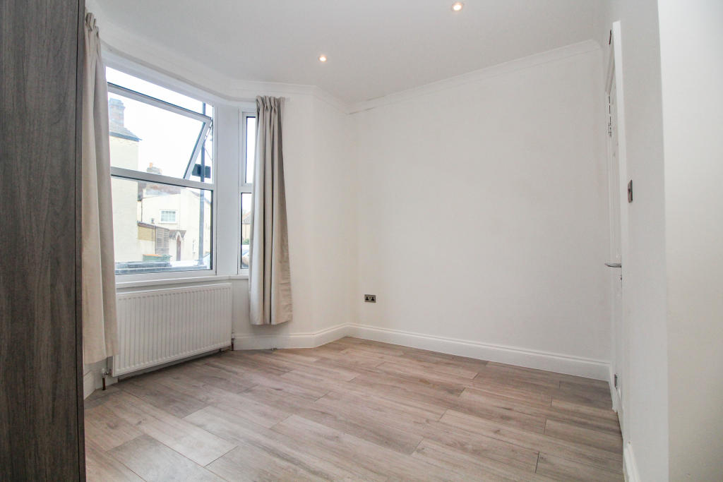 Buy or rent a property | Middle Road, London E13 0DQ