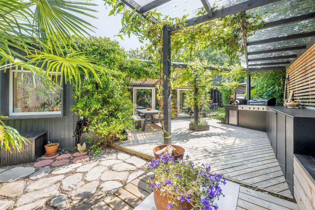 Buy or rent a property | Emma Road, London E13 0DR