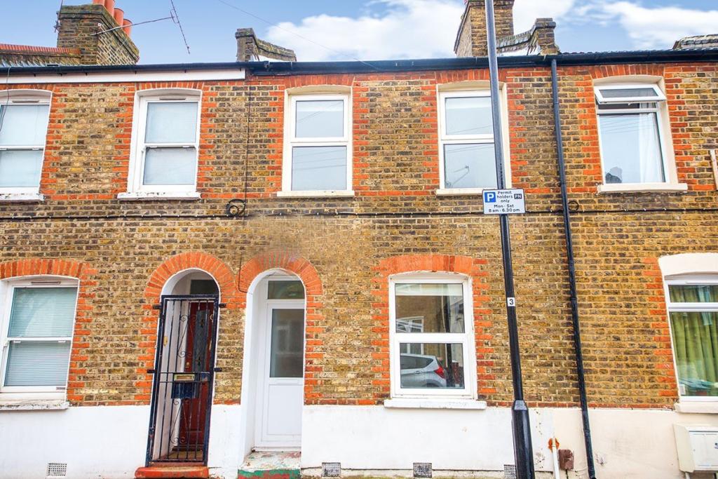 Buy or rent a property | Salmen Road, London E13 0DT