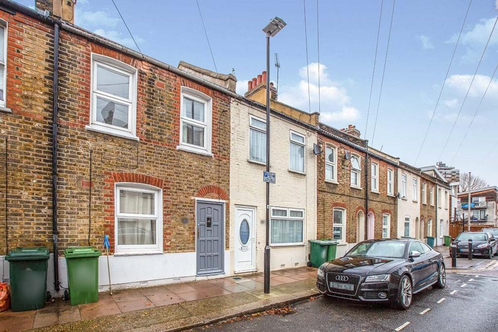 Buy or rent a property | Helena Road, London E13 0DU