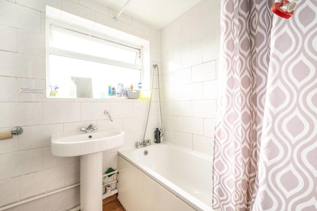 Buy or rent a property | Stride Road, London E13 0EA