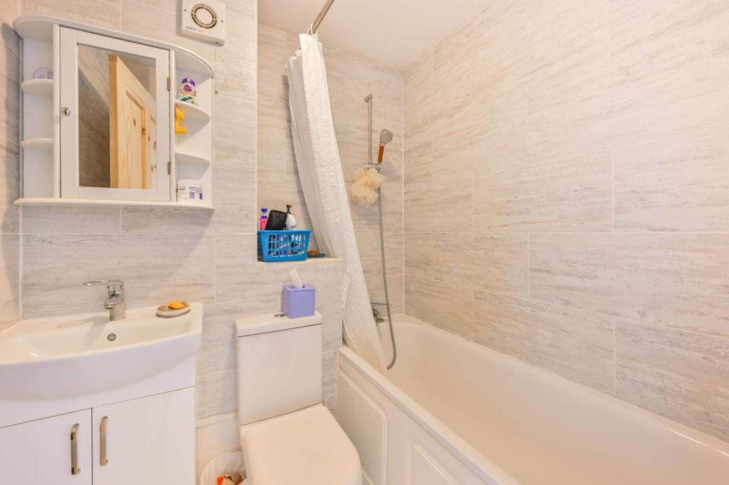 Buy or rent a property | Turnstone Close, London E13 0HN