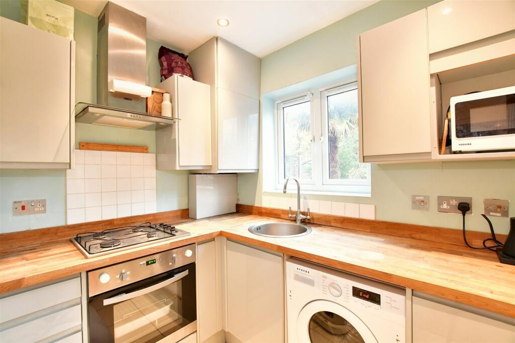 Buy or rent a property | Maud Road, London E13 0JU